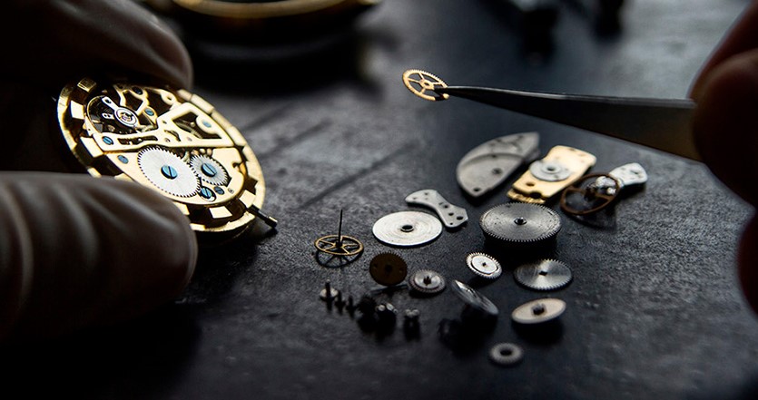 Professionelle Uhrenreparatur Werkstatt